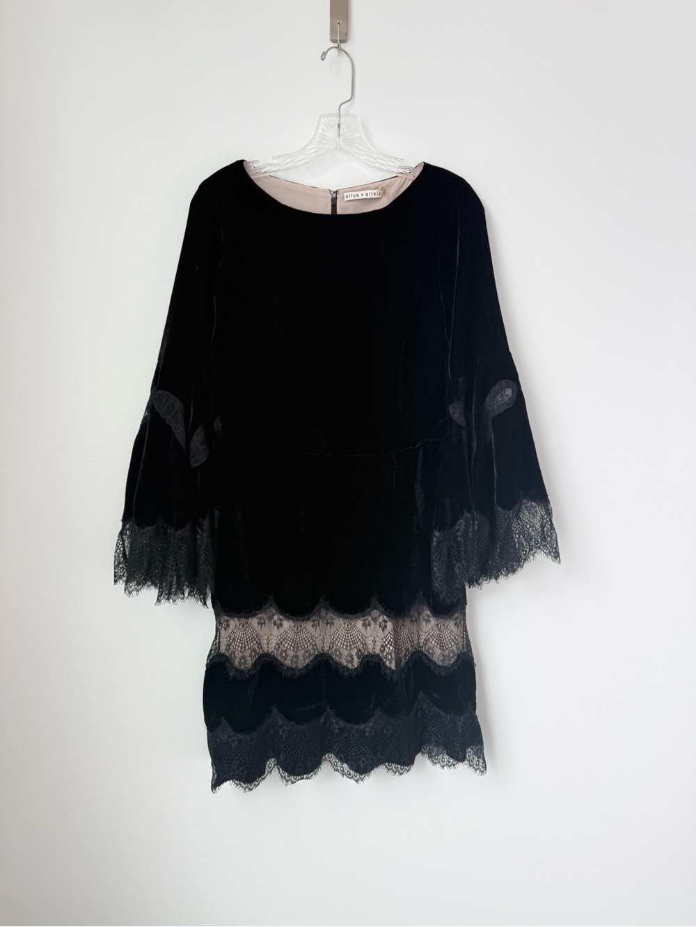 Alice + Olivia Black Velvet Long Sleeve Lace Trim Dress
